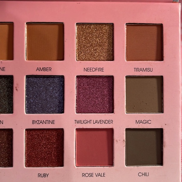 🎈SALE🎈🎀#31.MAKEUP BUNDLE🎀 - Picture 5 of 12